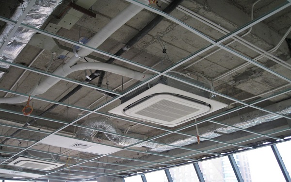 Thường xuyên vệ sinh và bảo dưỡng điều hòa để tăng tuổi thọ độ bền cho sản phẩm