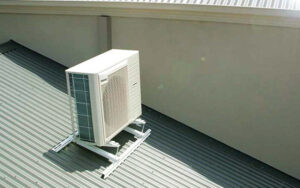 Giải pháp lắp đặt điều hòa cho nhà mái tôn hiệu quả, tiết kiệm điện